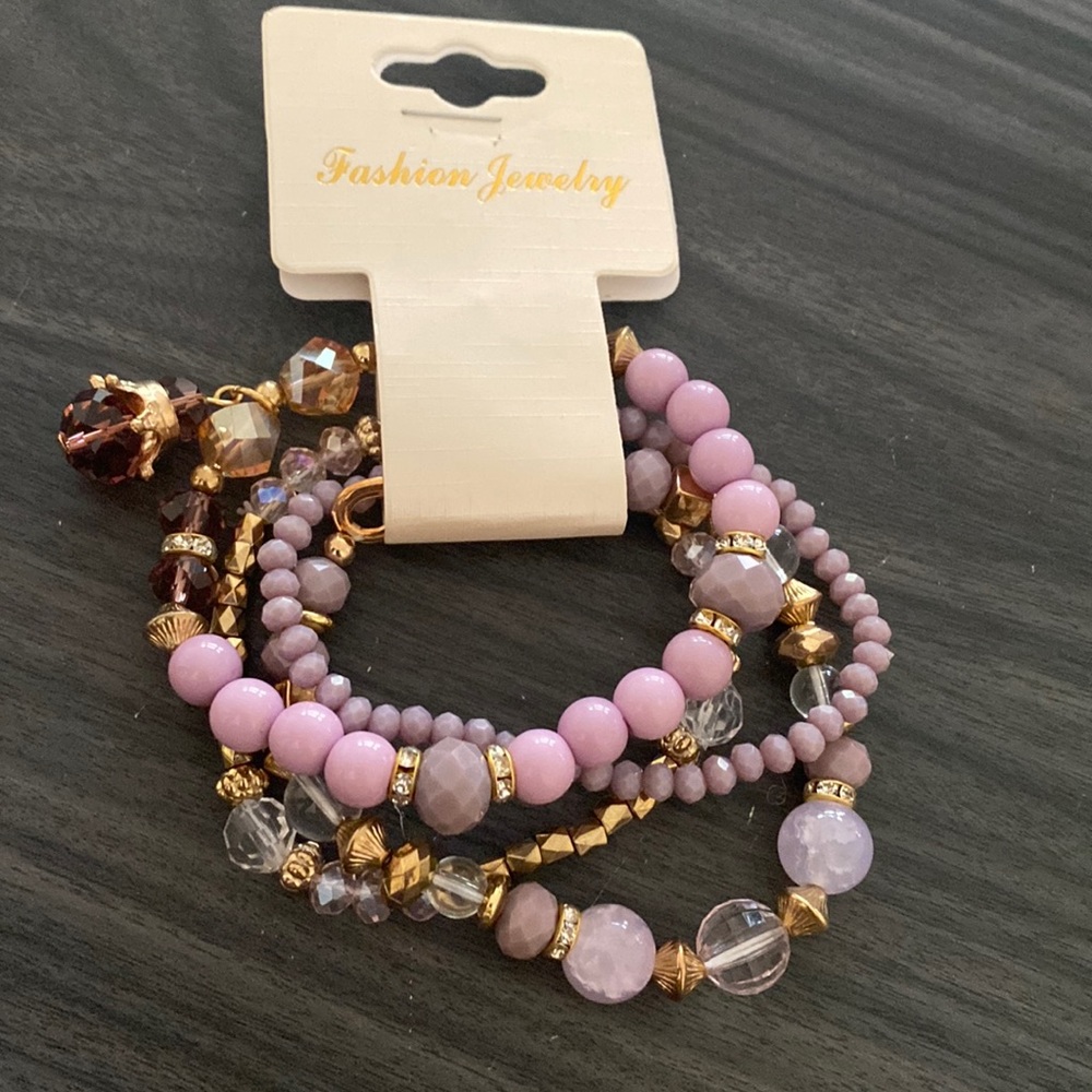Set of 4 bracelets light purple
